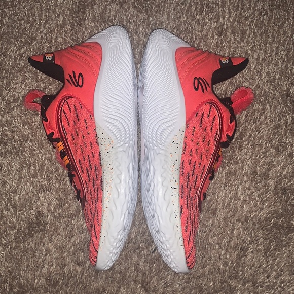 Under Armour Curry Brand Sesame Street Elmo Curry Flow 9 W9 M7.5 NEVER WORN - Picture 4 of 9